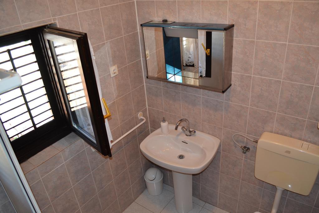 Apartment And Rooms Toka ザダル 部屋 写真