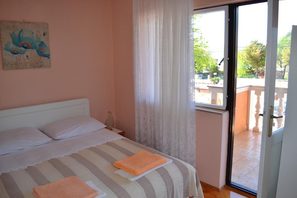 Apartment And Rooms Toka ザダル 部屋 写真